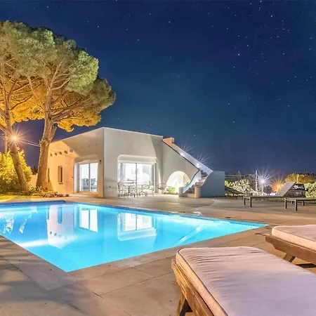 Amazing In With Kitchenette Marbella